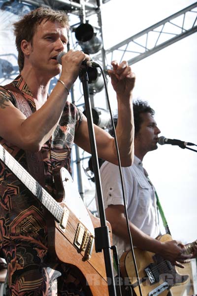 ZITA SWOON - 2006-07-20 - PARIS - Paris Plage (Pont de Sully) - 